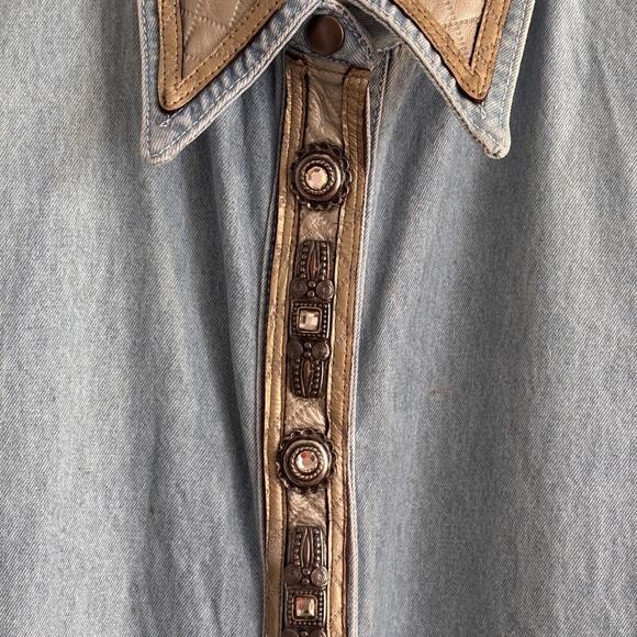 Vintage Denim Shirt – Rhinestone Buttons Western Style - Picture 8 of 9
